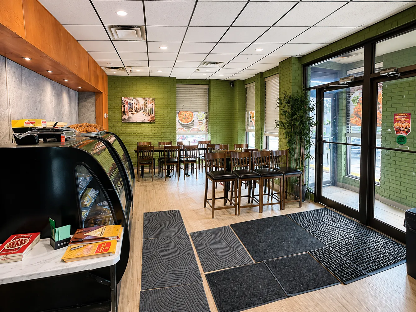 Royal Crown Restaurant's signature dishes — authentic North Indian and Punjabi cuisine in Winnipeg